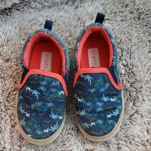 Boys palm tree slip on